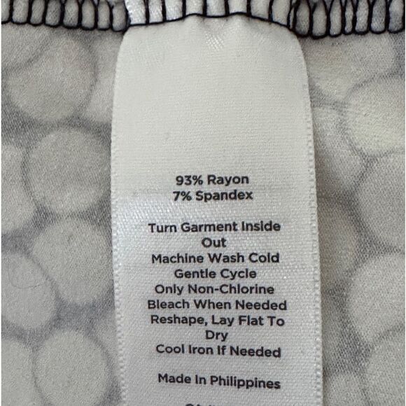 Talbots Cap Sleeve   Size: Medium - Picture 6 of 7